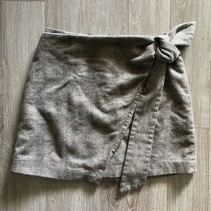 Aritzia Wilfred Dorine Wrap Skirt